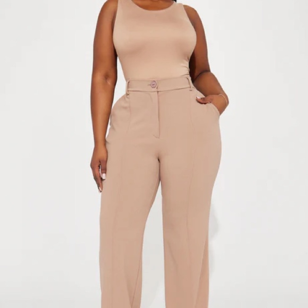 New fashion nova pants - Picture 3 of 11